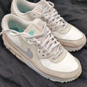 Nike Women's Air Max